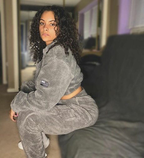 Nicole A Foster