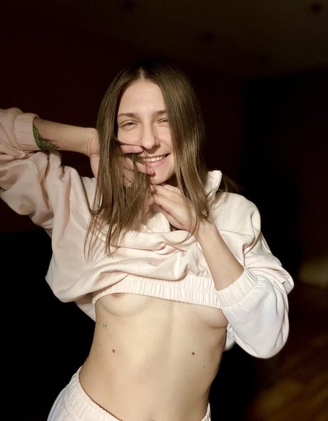 Foto di nudo di fuga di OnlyFans di Neobumage