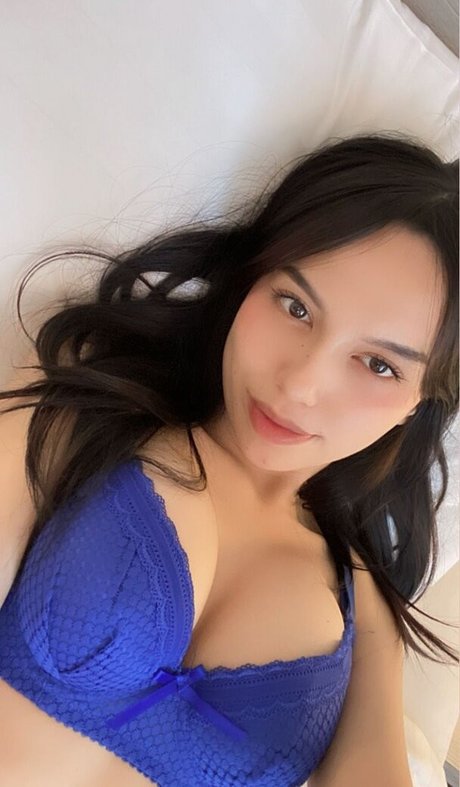 Foto di nudo di fuga di OnlyFans di Emmavllryn