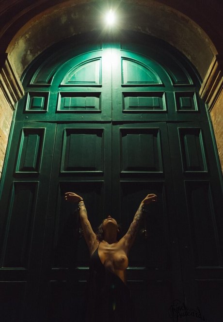 Foto di nudo di fuga di OnlyFans di Sara Noli
