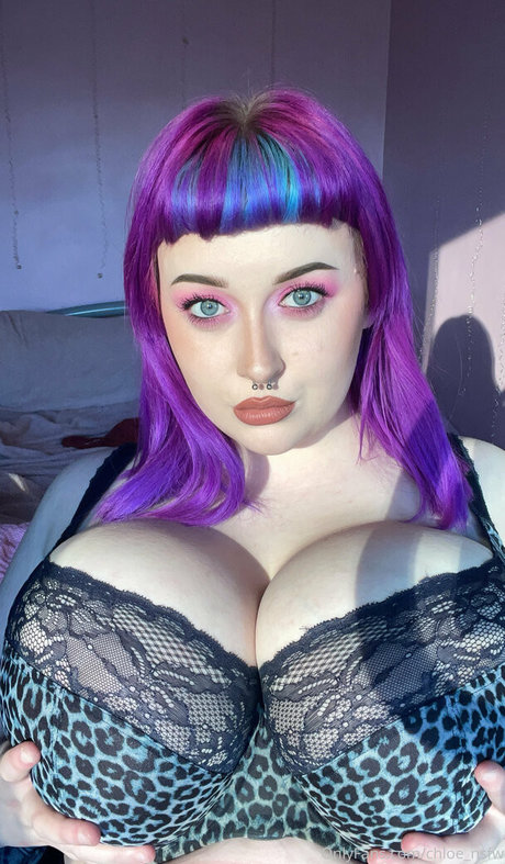 Chloensfw