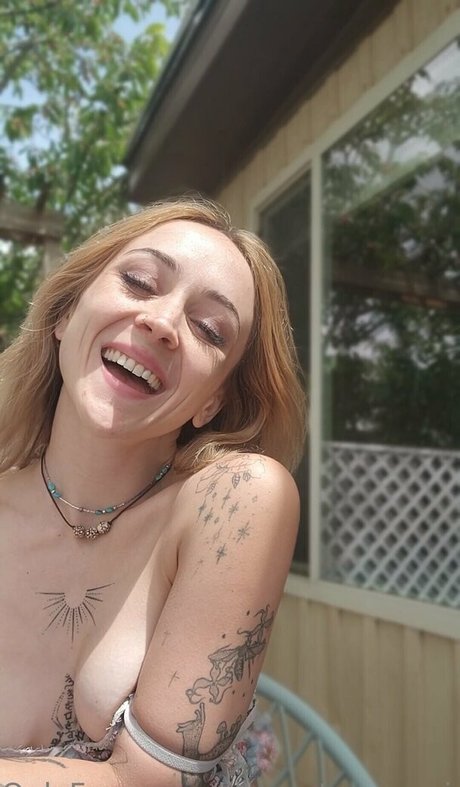Lilsweetpeamarie