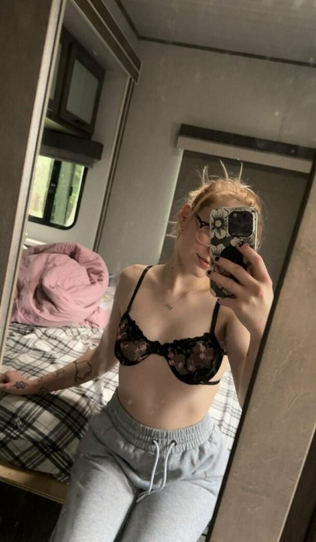 Foto di nudo di fuga di OnlyFans di Tatsandtunez