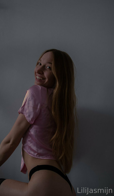 Foto di nudo di fuga di OnlyFans di Lilijasmijn