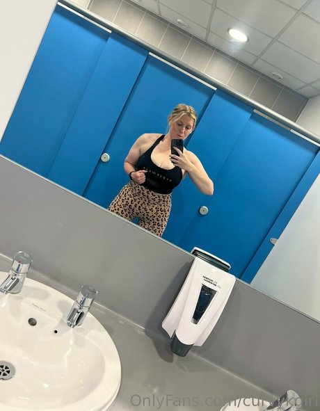 Curvykgirl