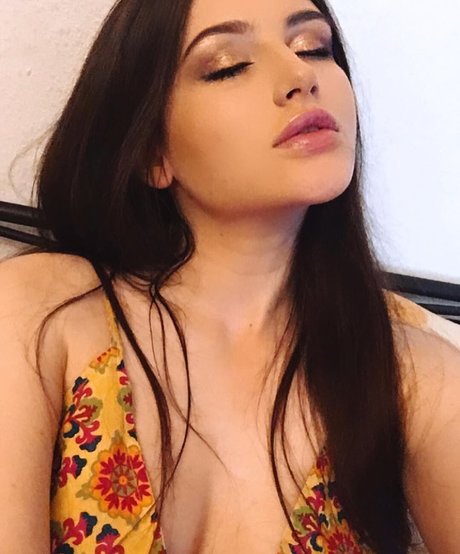 Foto di nudo di fuga di OnlyFans di Pelagea Asmr