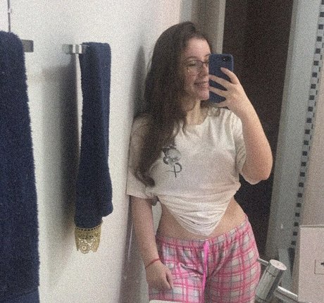 Foto di nudo di fuga di OnlyFans di Julihcsgo