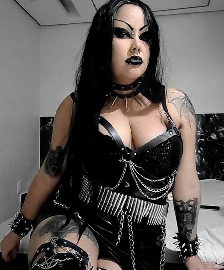 Foto di nudo di fuga di OnlyFans di Vicky Draconya