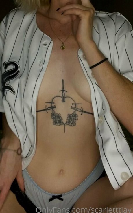 Foto di nudo di fuga di OnlyFans di Scarletttjay