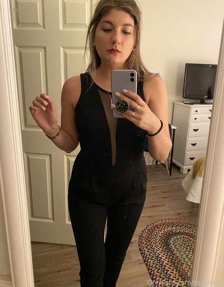 Foto di nudo di fuga di OnlyFans di Sassyrach