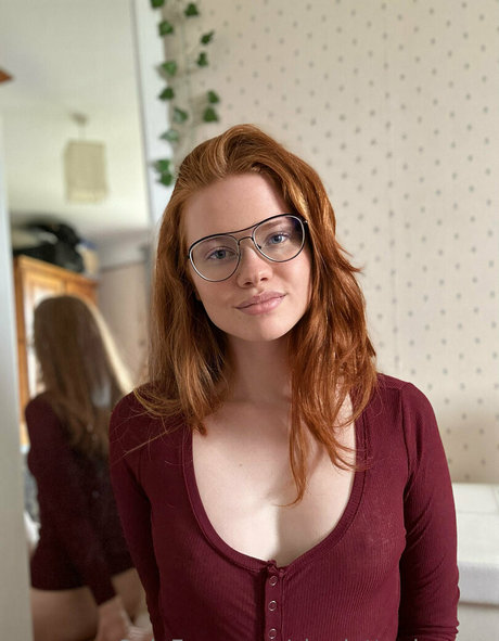 Charlotteglowsup
