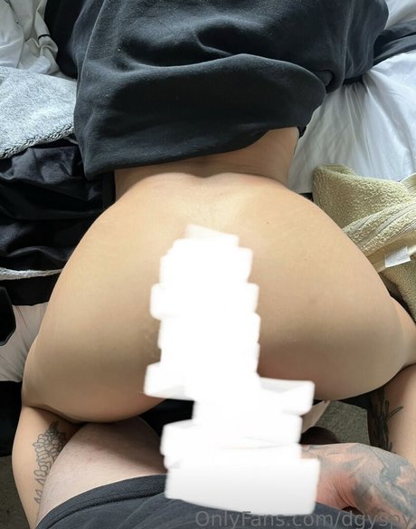 Foto di nudo di fuga di OnlyFans di Dgyspy