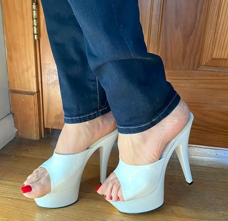 Devonssexyfeet
