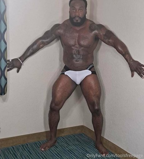 Toolsfreepage Foto di nudo di fuga di OnlyFans di Toolsfreepage #185