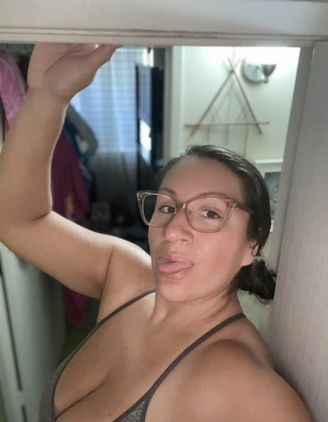 Foto di nudo di fuga di OnlyFans di Shesabigone