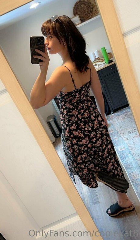 Foto di nudo di fuga di OnlyFans di Copiekat8