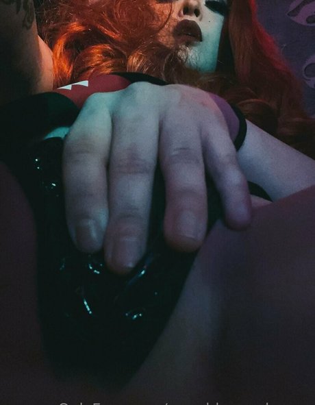 Foto di nudo di fuga di OnlyFans di Xmeddymadnessx