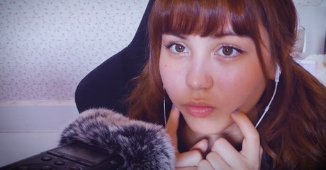 Foto di nudo di fuga di OnlyFans di Asmr Bluekatie
