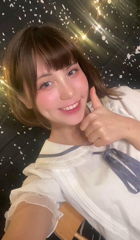 Foto di nudo di fuga di OnlyFans di Asmr Bluekatie