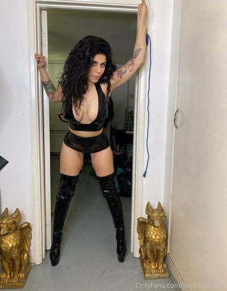 Foto di nudo di fuga di OnlyFans di Mistresssophiasahara