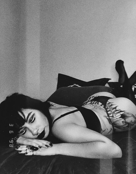 Foto di nudo di fuga di OnlyFans di Bianca Blum