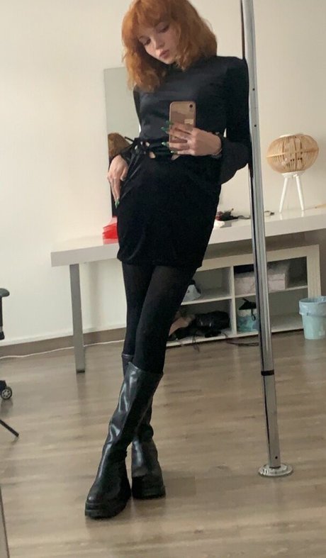 Foto di nudo di fuga di OnlyFans di Angelemhr