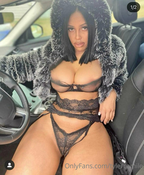 Foto di nudo di fuga di OnlyFans di Tylercamile