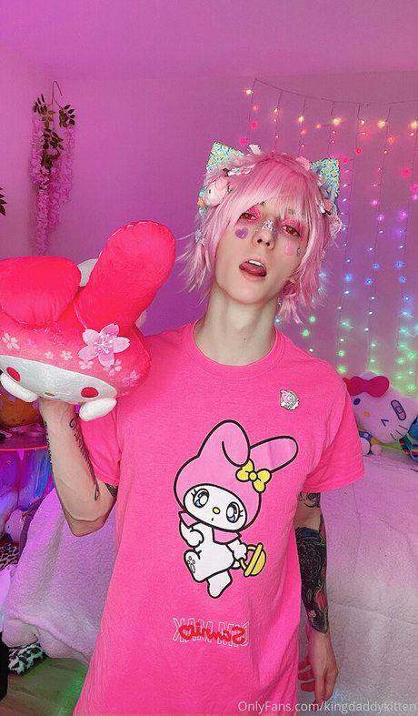 Foto di nudo di fuga di OnlyFans di Kingdaddykitten