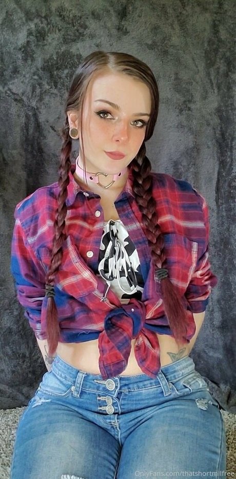 Foto di nudo di fuga di OnlyFans di Lilydarkofree