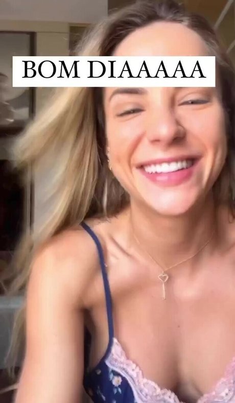 Gabi Martins