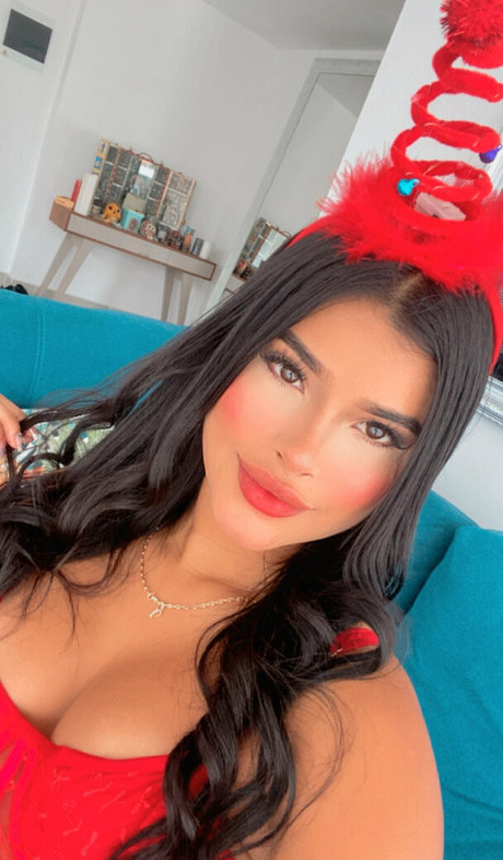 Foto di nudo di fuga di OnlyFans di Malamorena