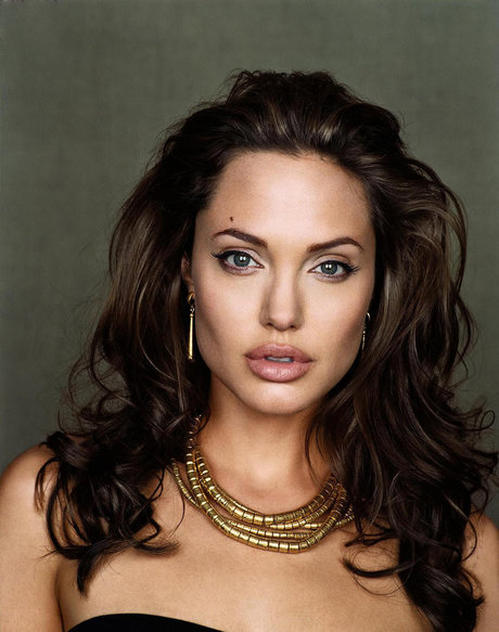 Foto di nudo di fuga di OnlyFans di Angelina Jolie