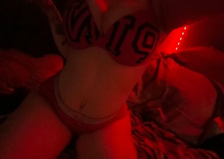 Foto di nudo di fuga di OnlyFans di Theyyloveeejadahh