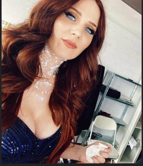 Foto di nudo di fuga di OnlyFans di Simone Simons