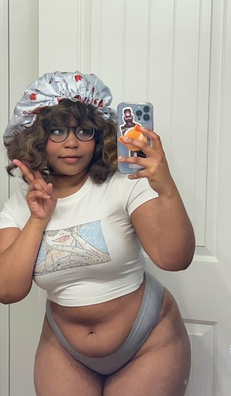 Foto di nudo di fuga di OnlyFans di Ria Parker