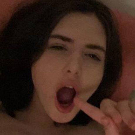 Foto di nudo di fuga di OnlyFans di Legallyspoodie