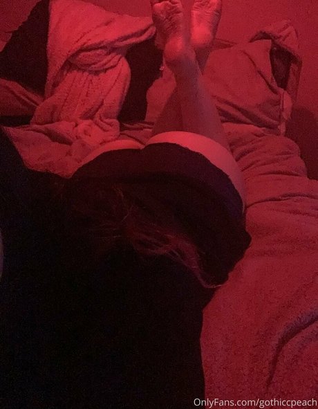 Foto di nudo di fuga di OnlyFans di Gothiccpeach