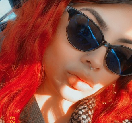 Foto di nudo di fuga di OnlyFans di Emilyelixer