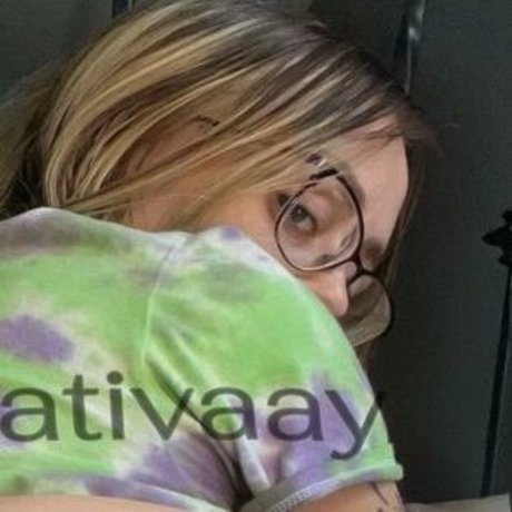 Foto di nudo di fuga di OnlyFans di Sativaayx2