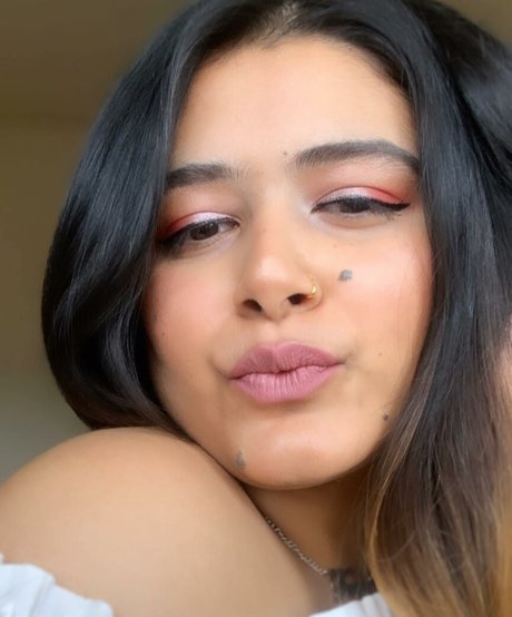 Foto di nudo di fuga di OnlyFans di Akankshya Rijal