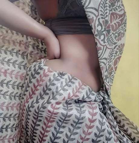 Foto di nudo di fuga di OnlyFans di Maya Diba