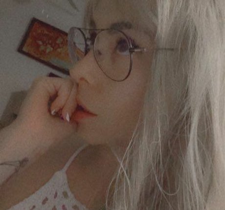 Foto di nudo di fuga di OnlyFans di Bonni3