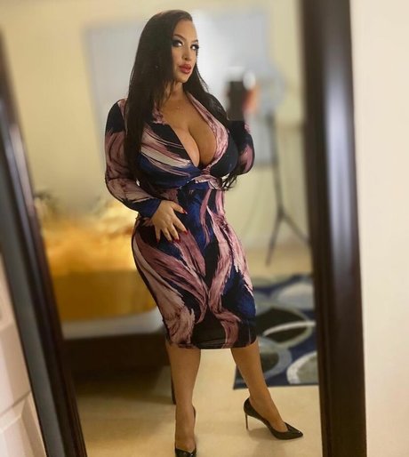 Foto di nudo di fuga di OnlyFans di Kristine J