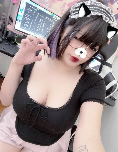Lewdgirlfriend