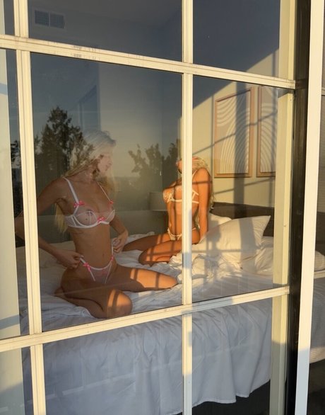 Foto di nudo di fuga di OnlyFans di Ayakaomi