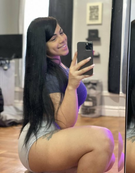 Foto di nudo di fuga di OnlyFans di Kaylinx