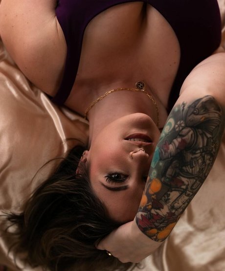 Foto di nudo di fuga di OnlyFans di Danistandring
