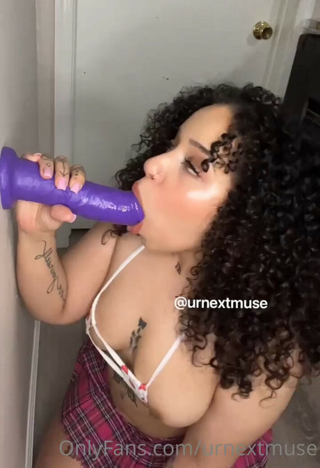 Foto di nudo di fuga di OnlyFans di Urnextmuse