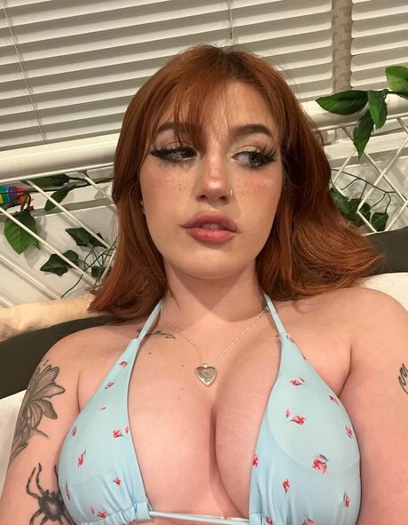 Foto di nudo di fuga di OnlyFans di Irissangell