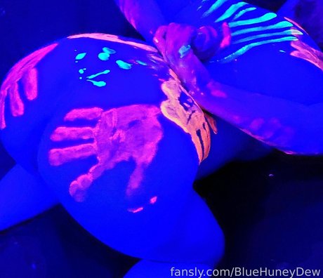 Bluehuneydew
